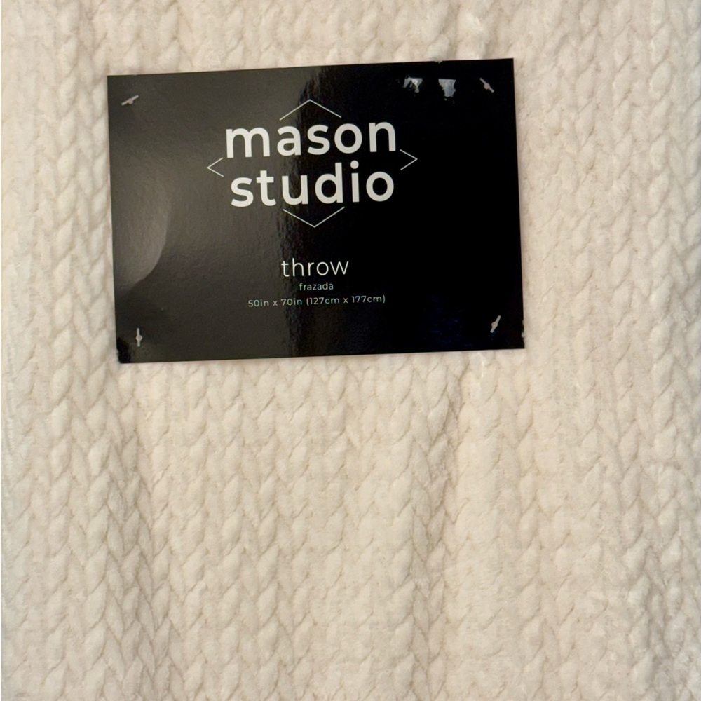 Mason Studio Throw NWT Blanket 50 x 70 Cream Herringbone Pattern (2 available)